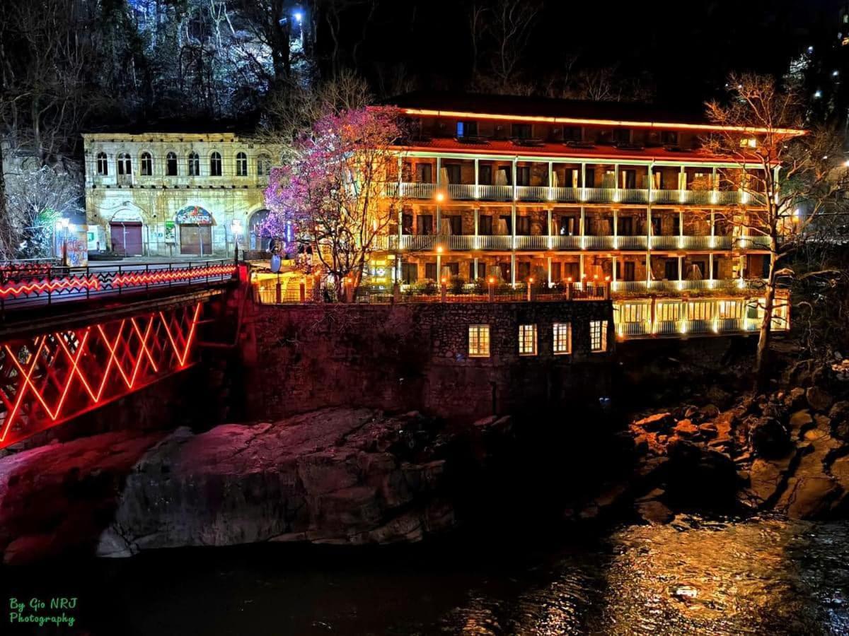 Hotel Magnolia In The City Centre كوتايسي المظهر الخارجي الصورة